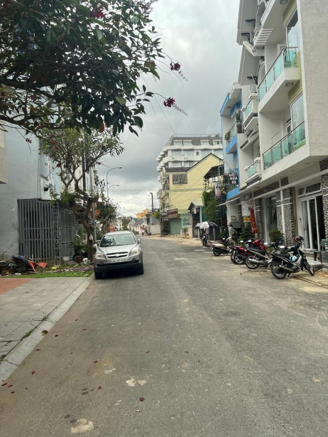 Nhat Anh Hotel Dalat Exteriör bild
